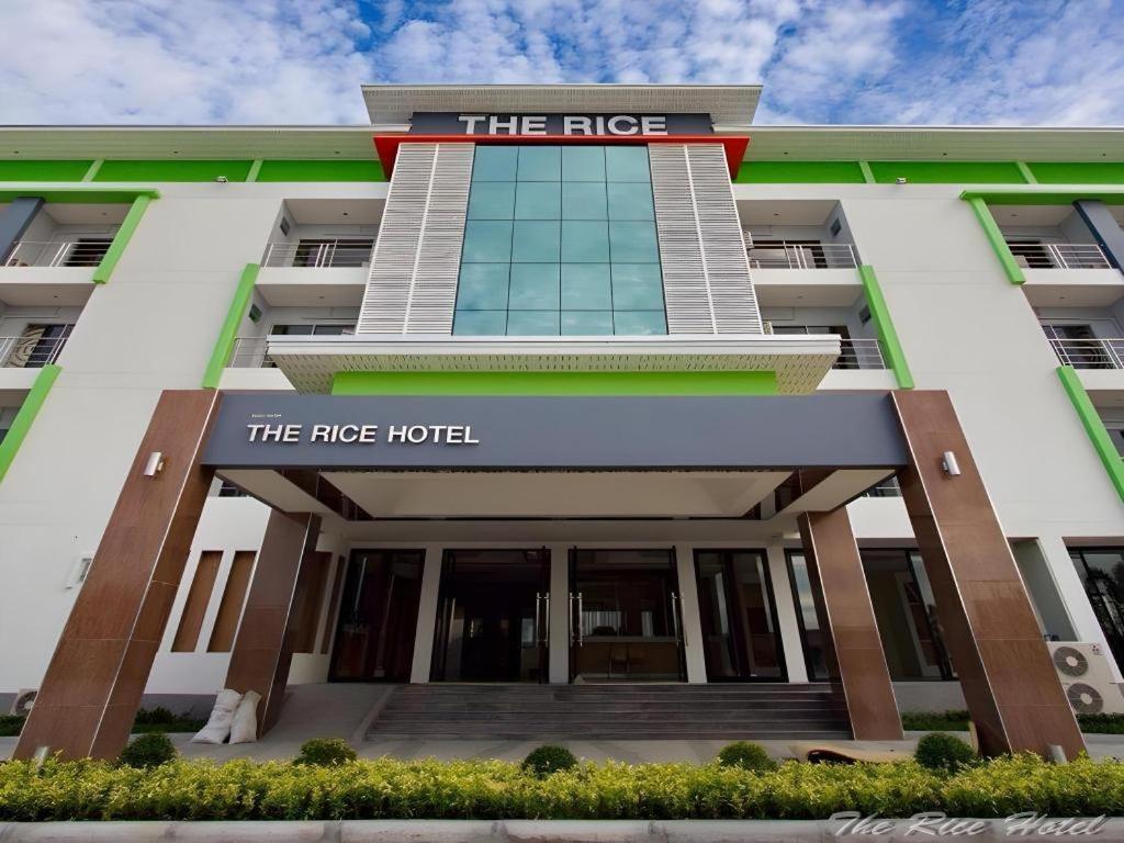 The Rice Hotel Roi Et Exterior photo